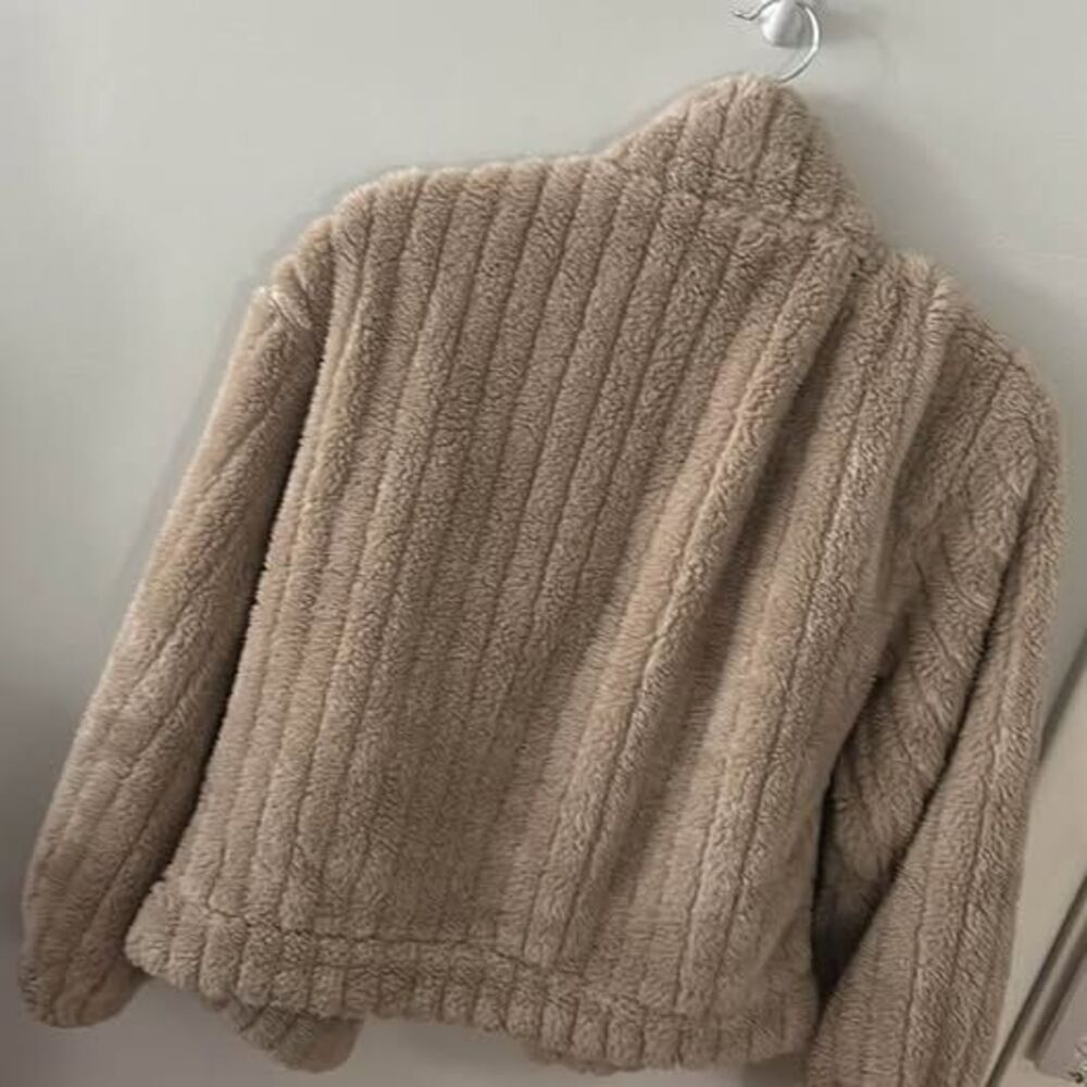 SHEIN Fuzzy Ribbed Jacket Size S - Picture 3 of 5